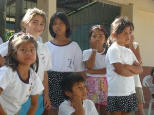the nomadic family in the jungles of ecuador